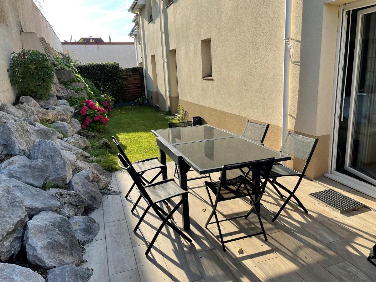 Villa Louise - Appartement Spacieux Proche Digue Avec Jardin Вимере Экстерьер фото